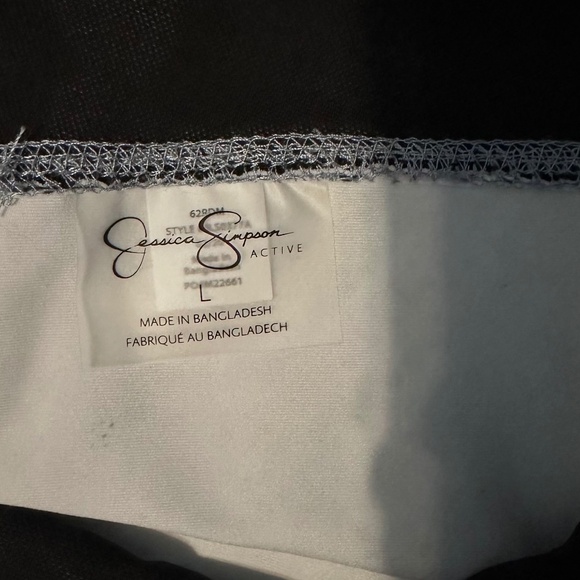 Jessica Simpson Snake Print Workout Shorts, Size L - Picture 4 of 5